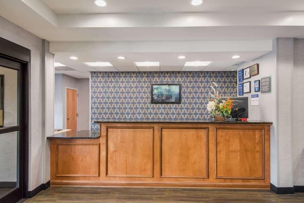 Best Western Smithfield Inn Interior foto